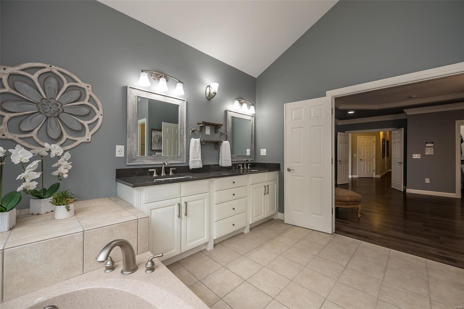 Linden Grove Lane - Residential