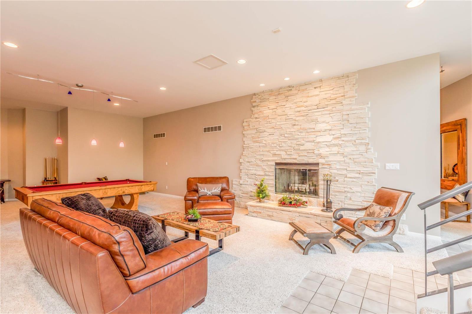 Deer Pointe Estates - Residential