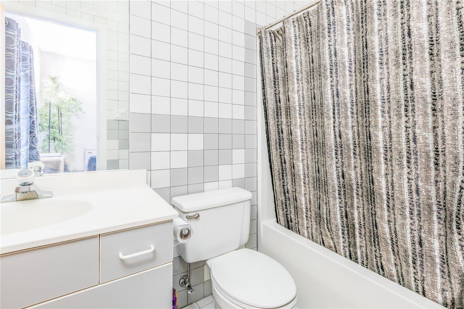 Deer Pointe Estates - Residential