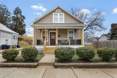 Photo of 510 E Third Street, Washington, MO 63090 (MLS # 24003408)