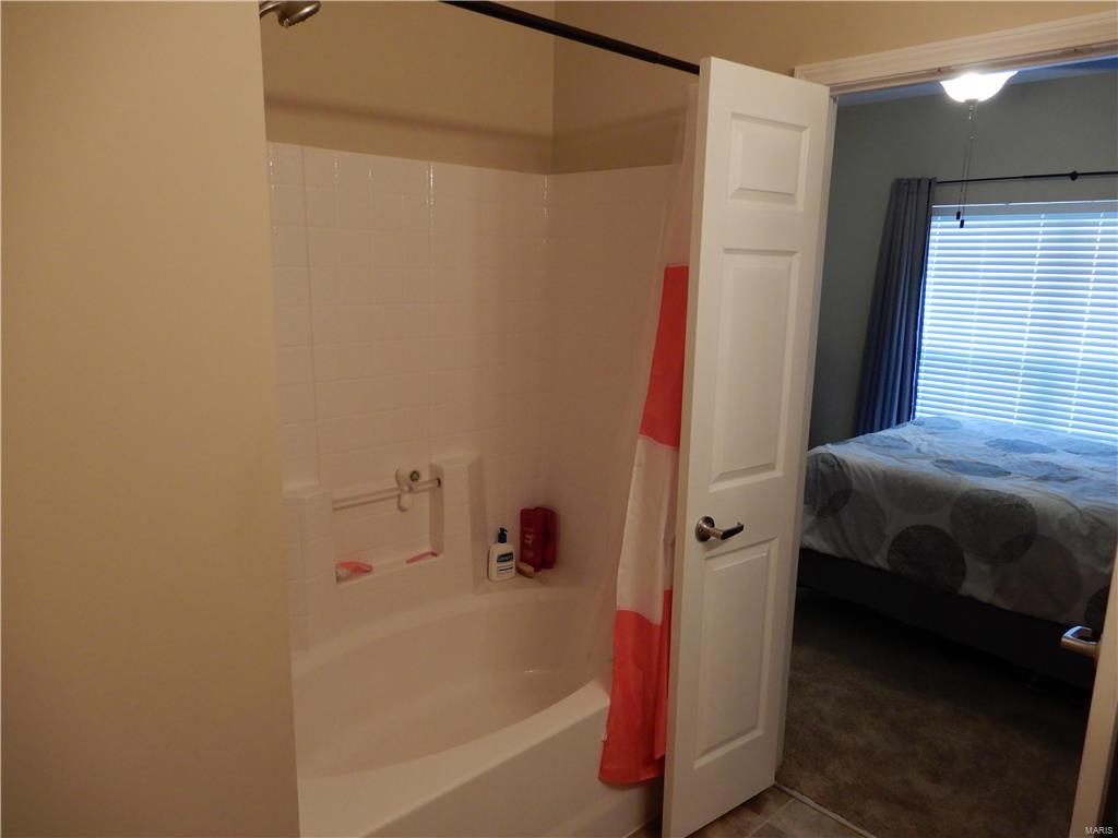 Bridgewater Cove A Condo 7th - Residential