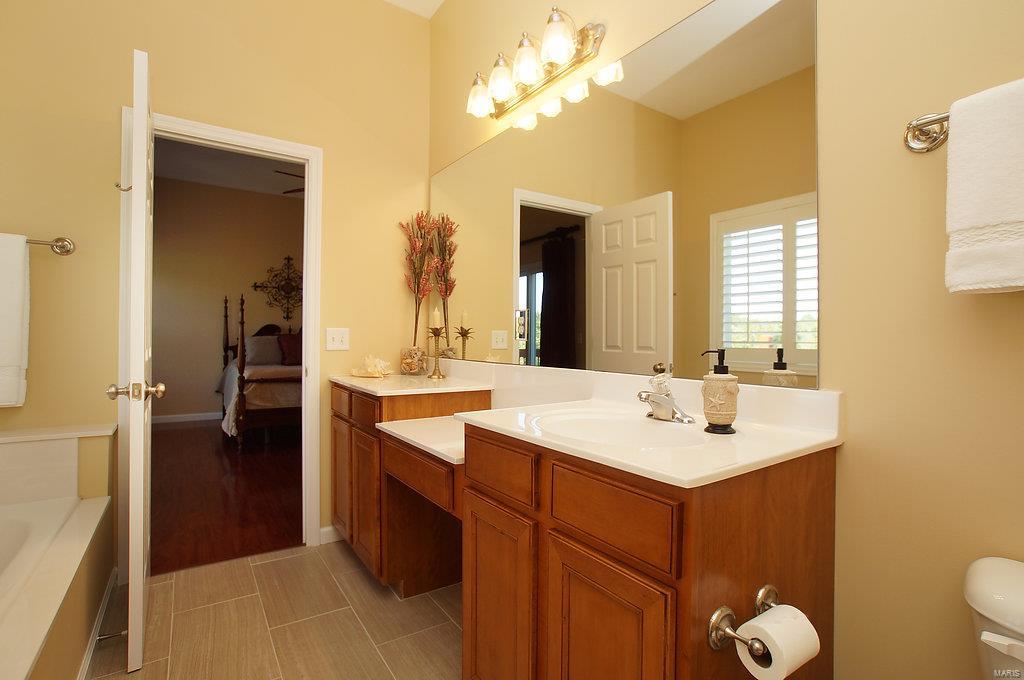 Vlgs At Waldon Pond #5 - Residential