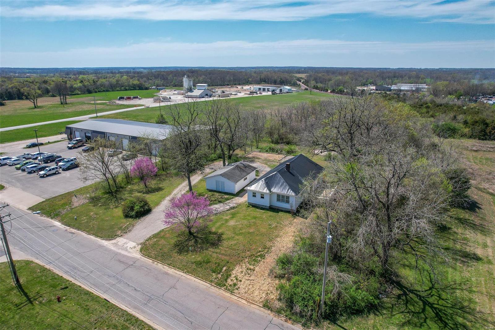 Lebanon Acreage - Residential