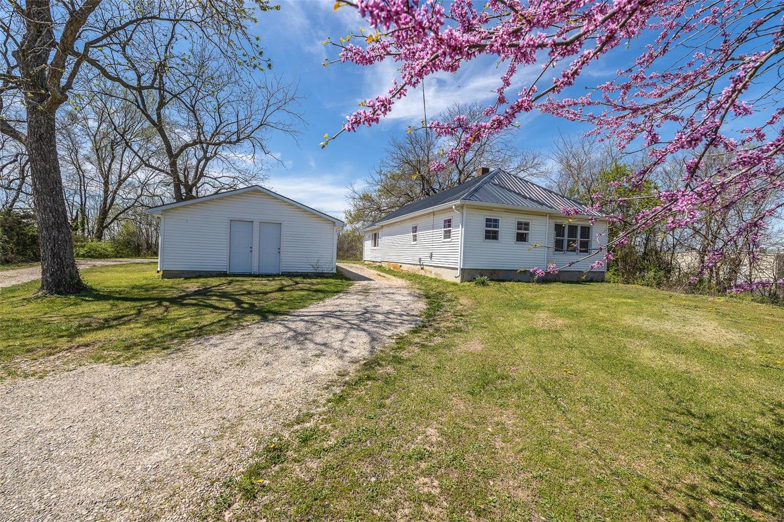 Lebanon Acreage - Residential