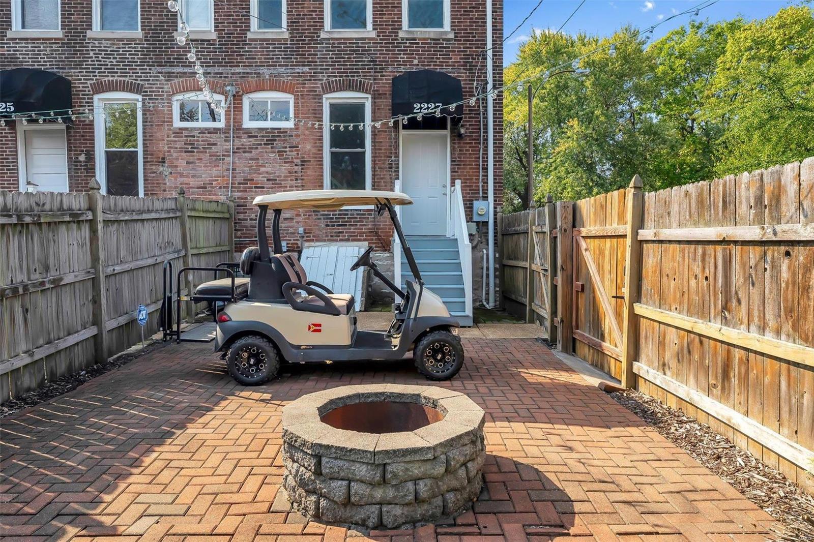 Arsenal Townhouses/Benton Park - Residential