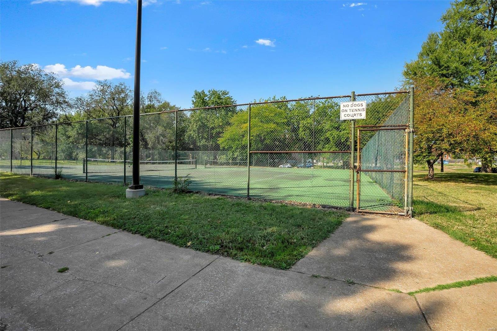 Arsenal Townhouses/Benton Park - Residential