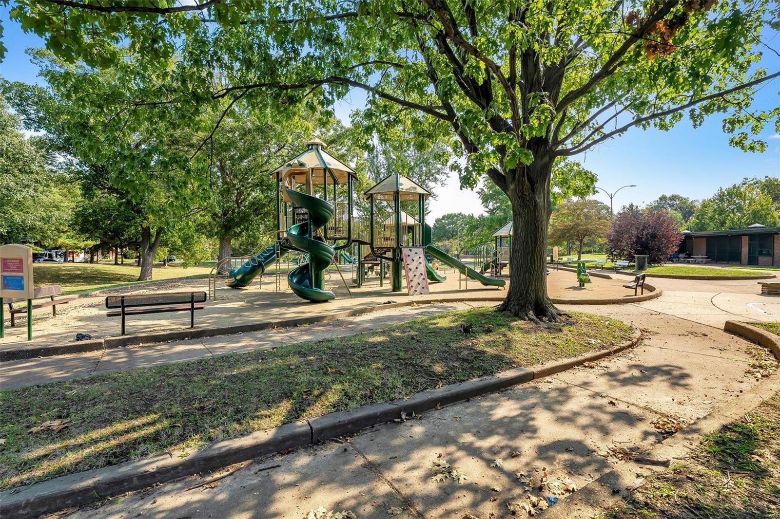 Arsenal Townhouses/Benton Park - Residential