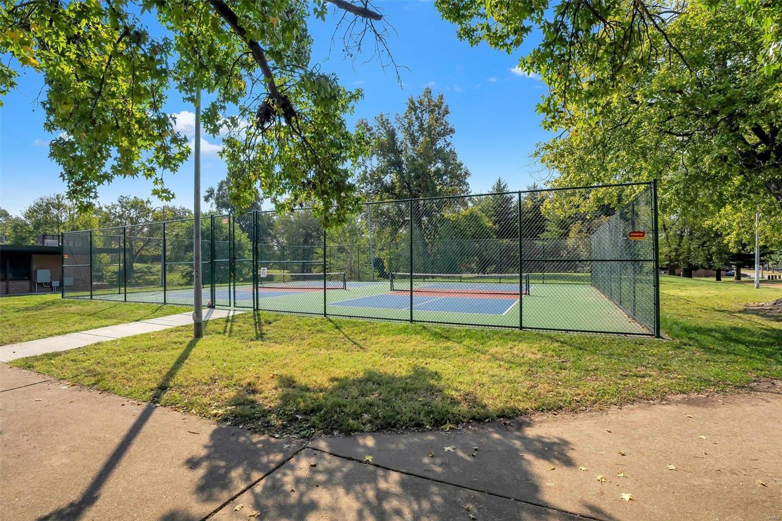 Arsenal Townhouses/Benton Park - Residential