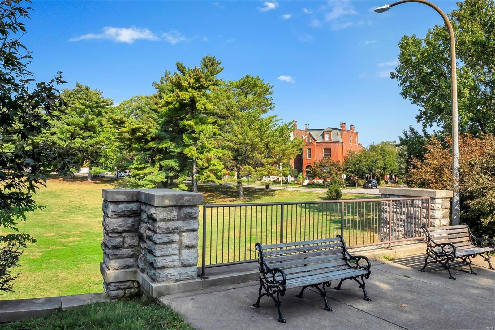Arsenal Townhouses/Benton Park - Residential