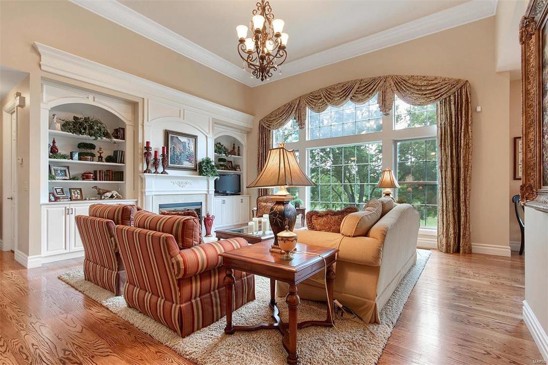 Villas At Meadowbrook - Residential