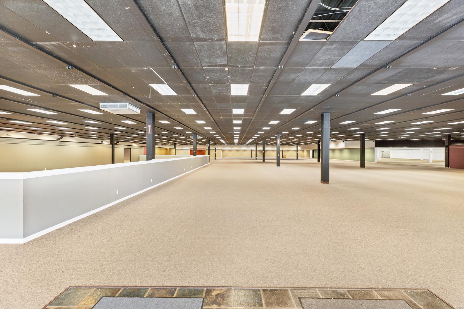 Mackenzie Tr - Commercial Sale