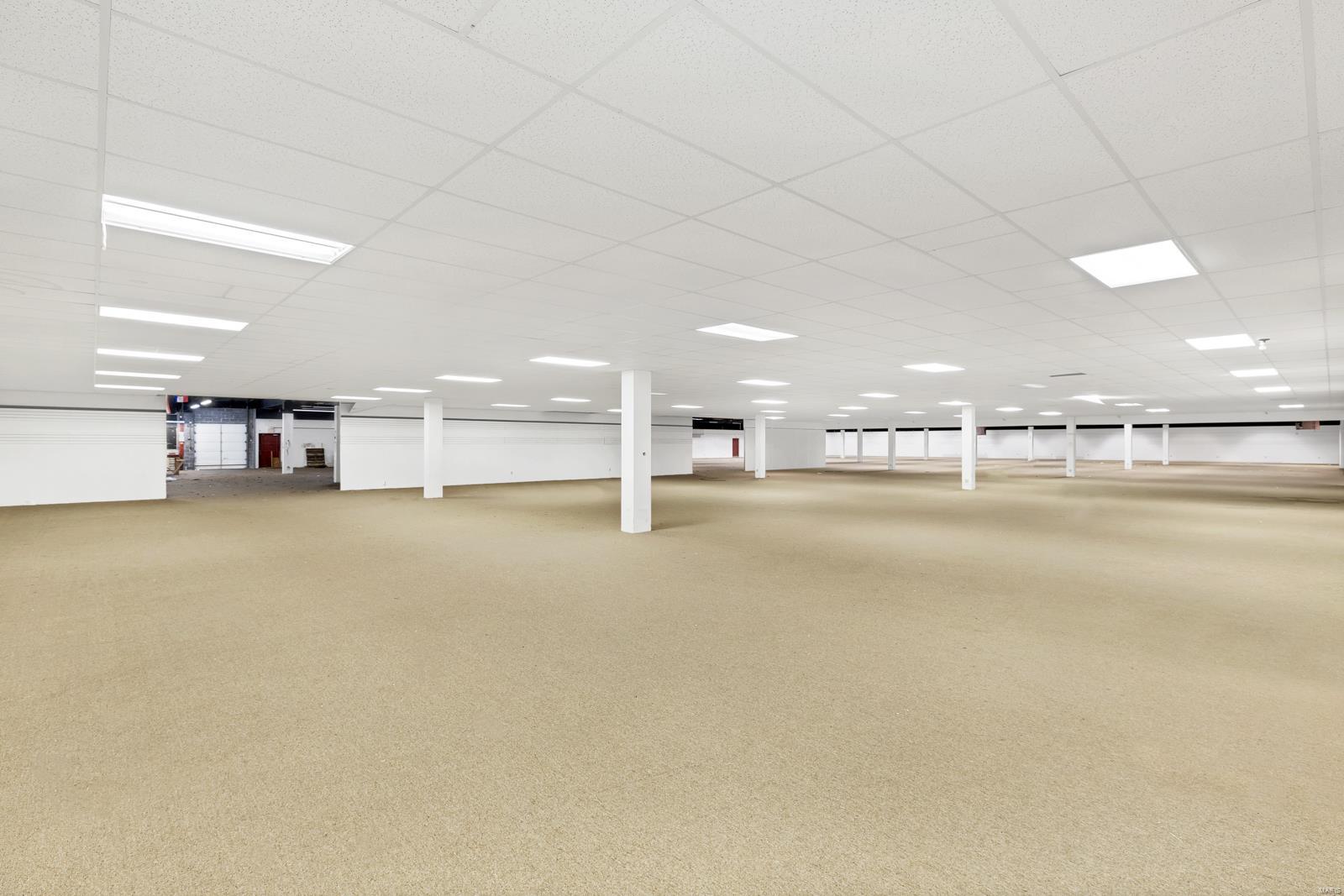 Mackenzie Tr - Commercial Sale