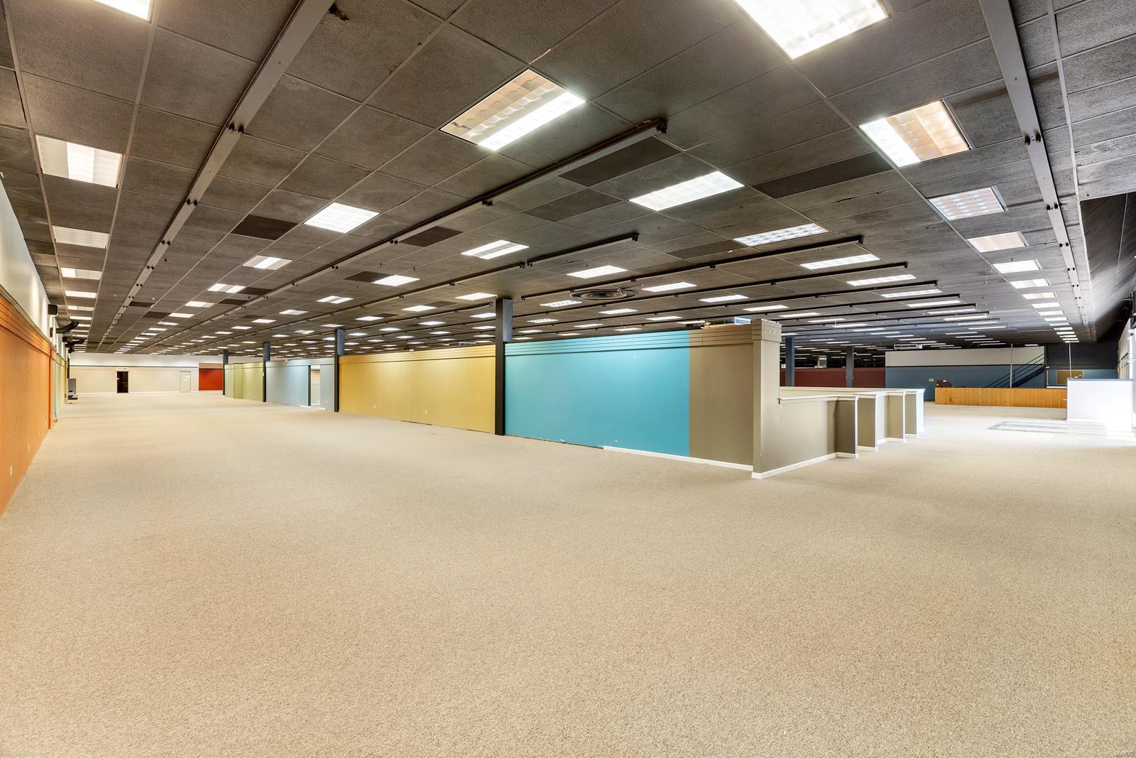 Mackenzie Tr - Commercial Sale