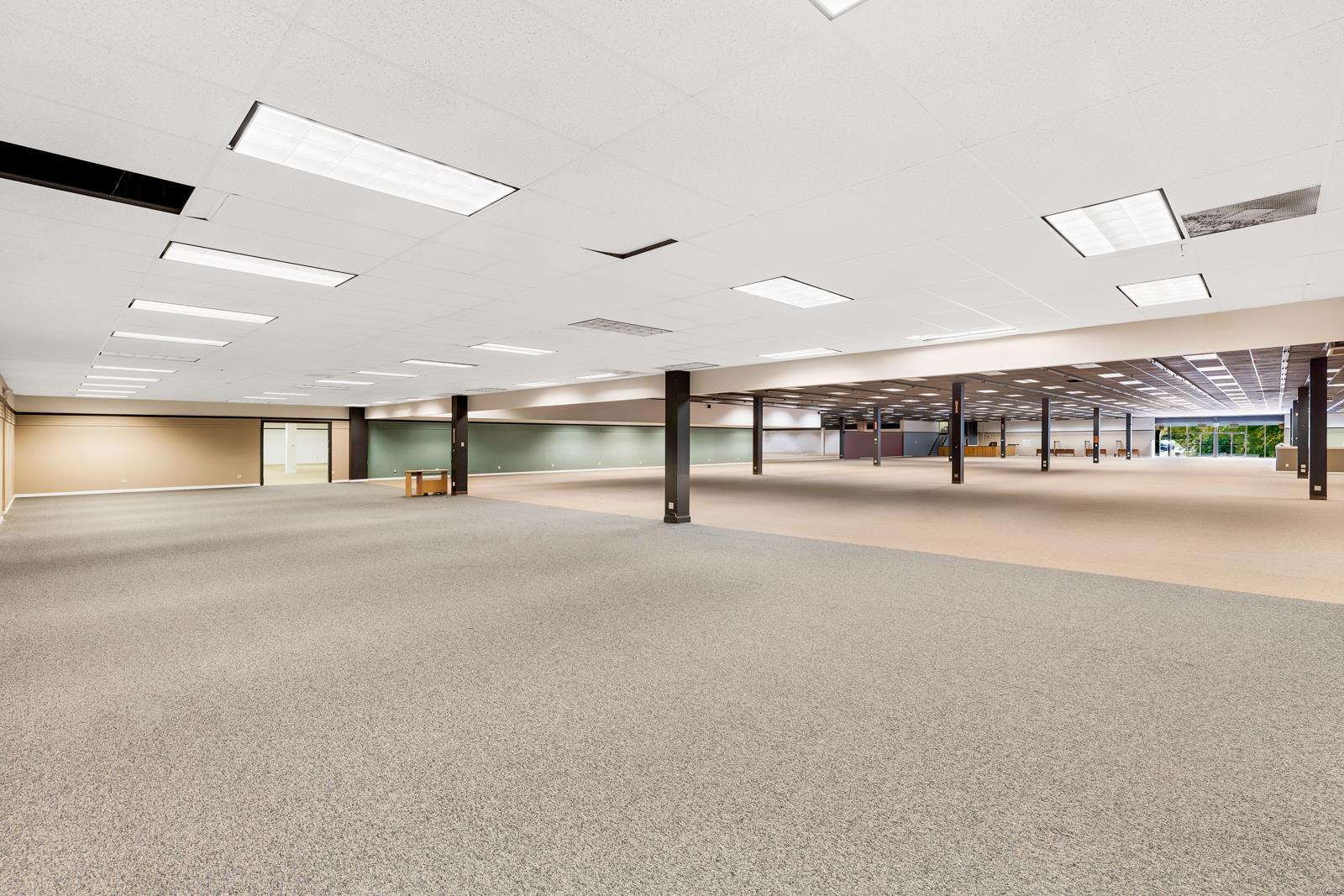 Mackenzie Tr - Commercial Sale