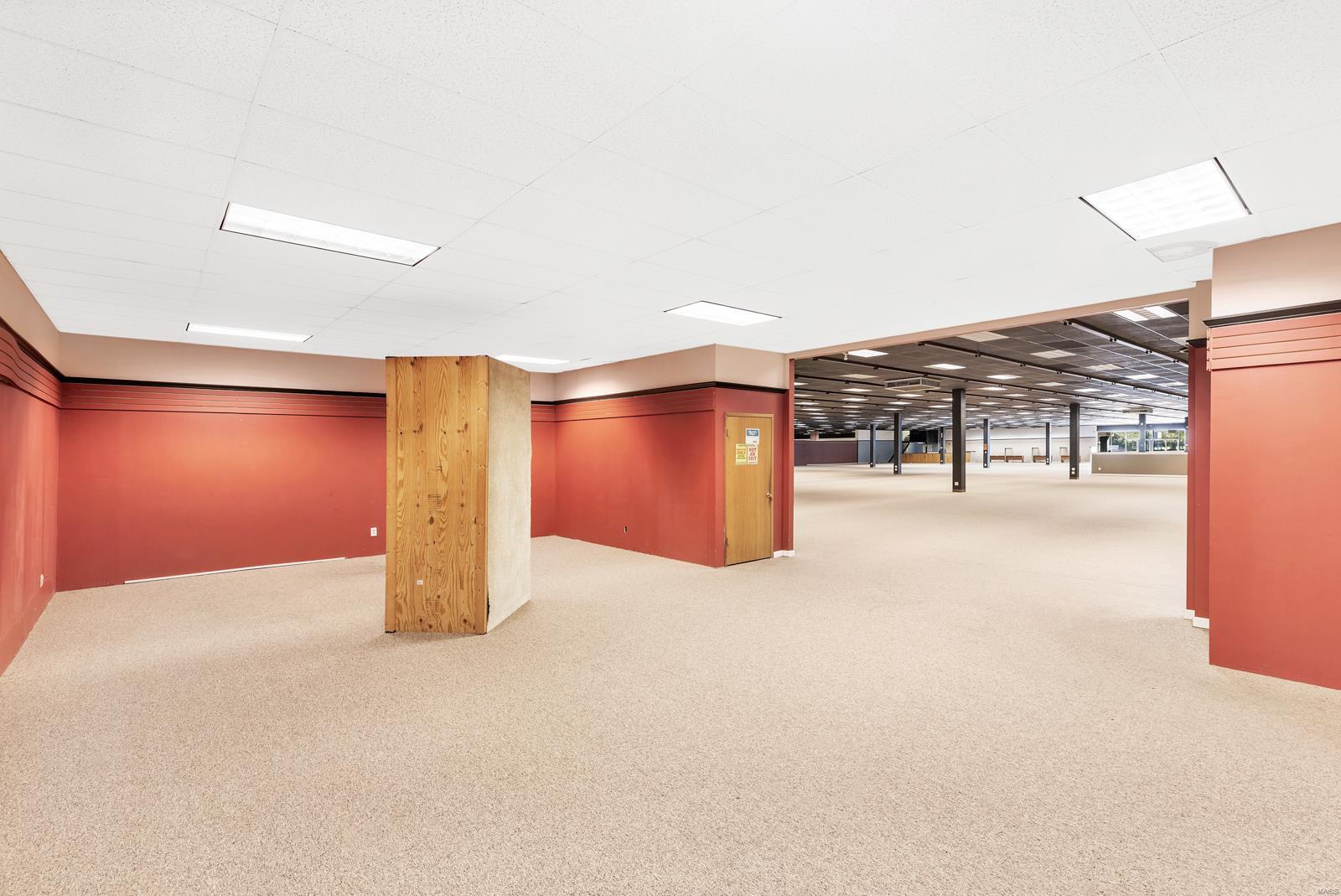 Mackenzie Tr - Commercial Sale