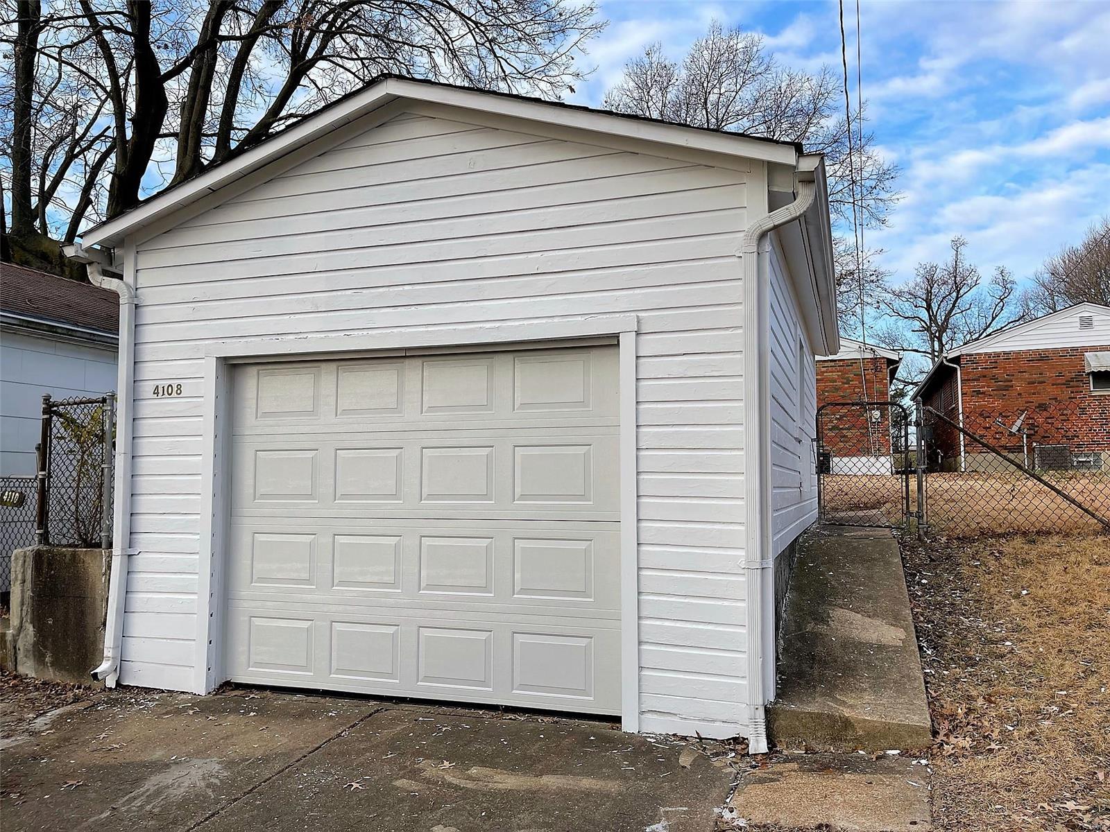 St Louis Commons Add - Residential