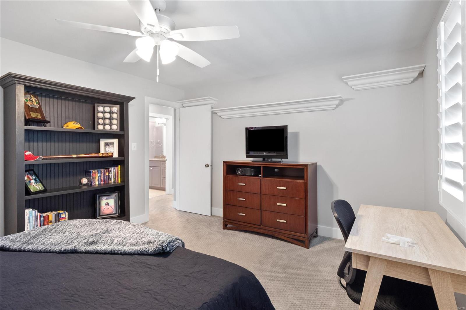 Meadowbrook Country Club Estates 3 - Residential