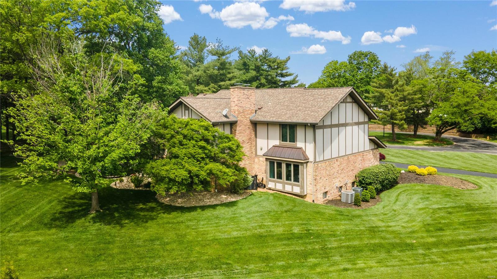 Meadowbrook Country Club Estates 3 - Residential