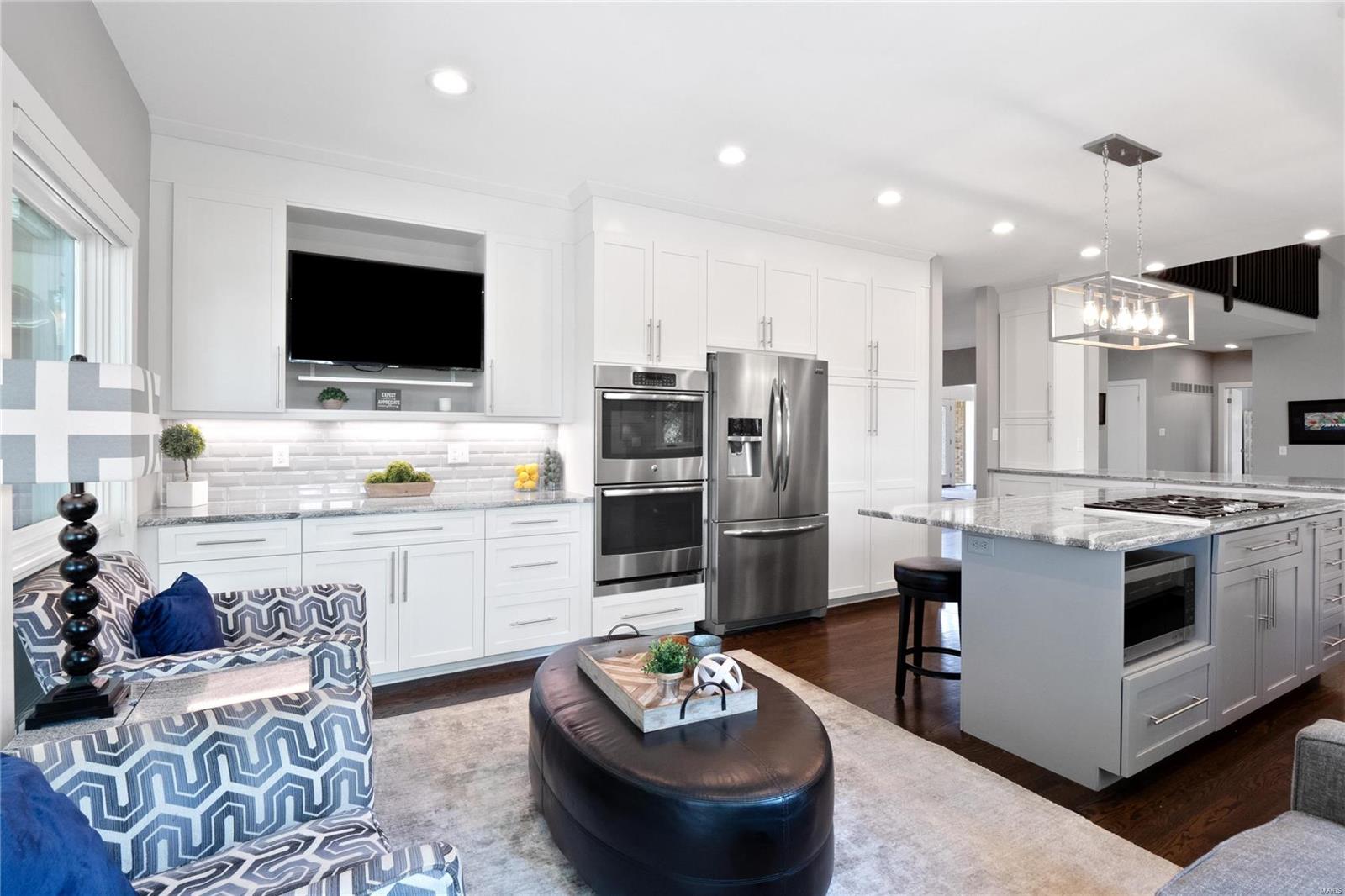 Meadowbrook Country Club Estates 3 - Residential