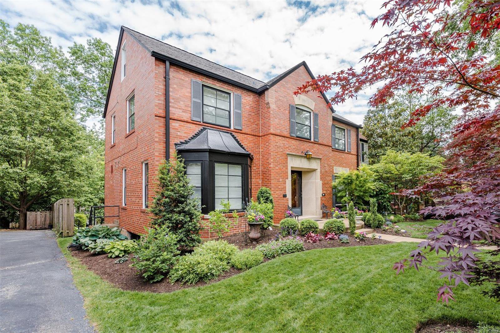 Davis Place - Residential