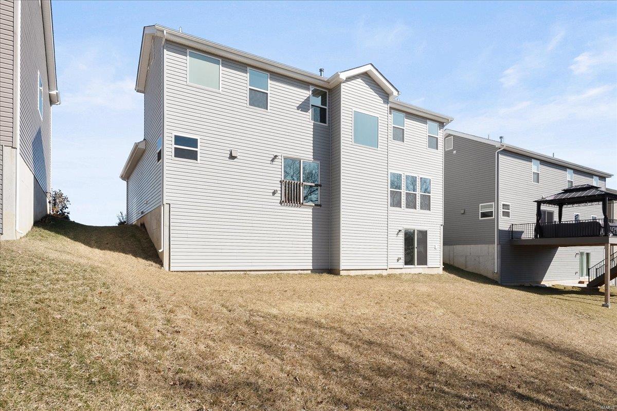 O'Fallon, Missouri 63366, United States, 4 Bedrooms Bedrooms, ,3 BathroomsBathrooms,Residential,Pending,86245