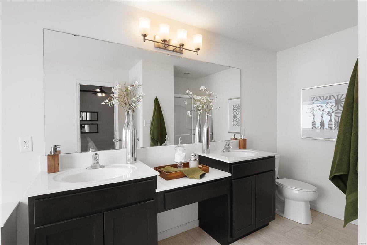 O'Fallon, Missouri 63366, United States, 4 Bedrooms Bedrooms, ,3 BathroomsBathrooms,Residential,Pending,86245