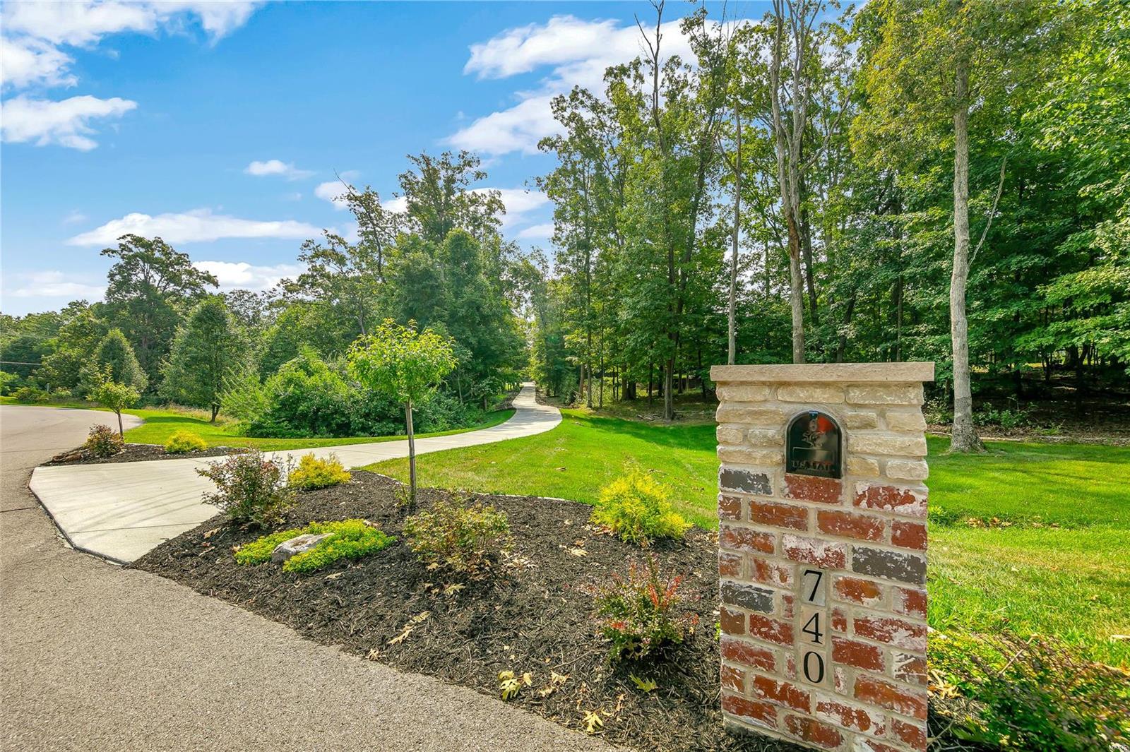 Crown Pointe Farms - Residential