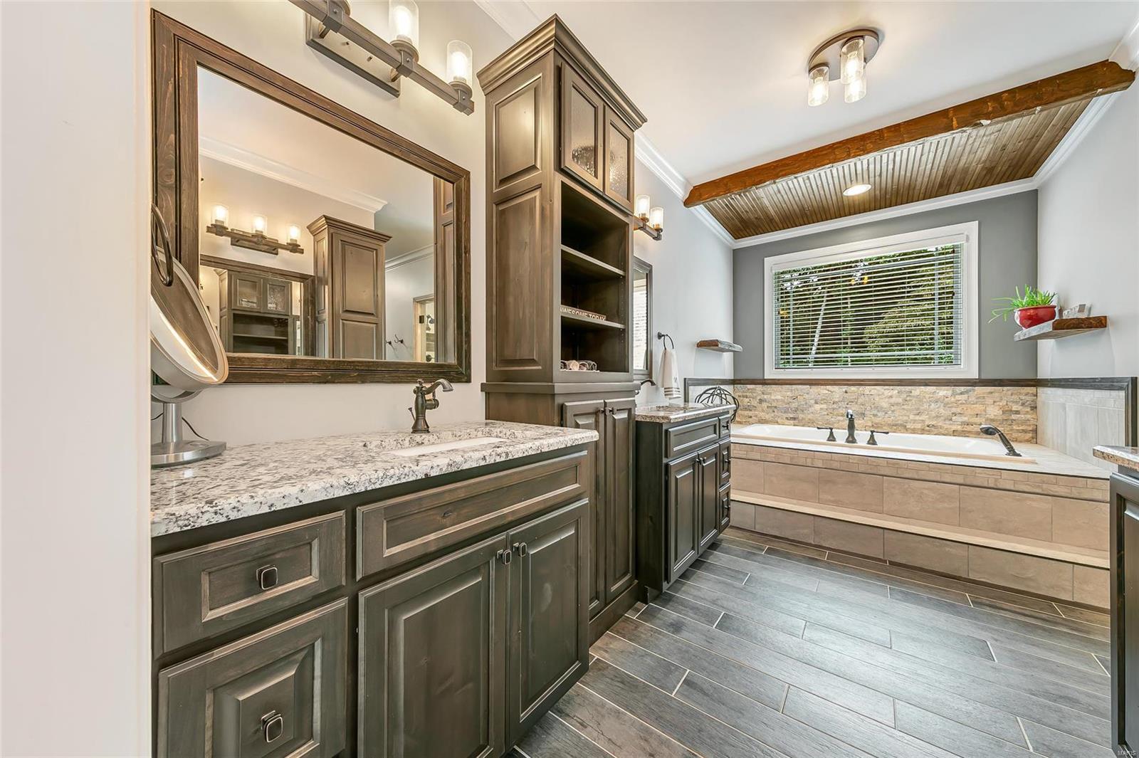 Crown Pointe Farms - Residential