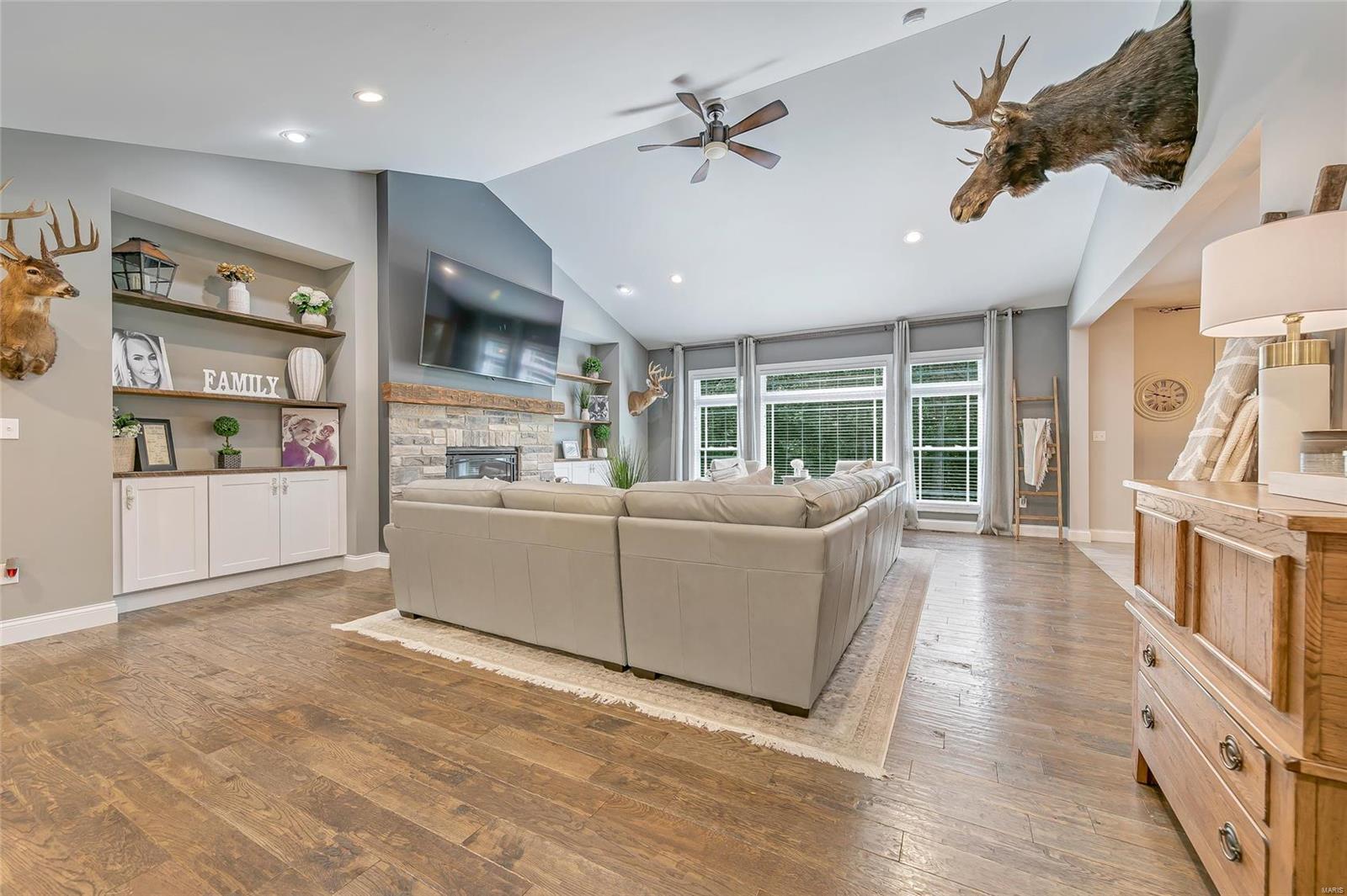 Crown Pointe Farms - Residential