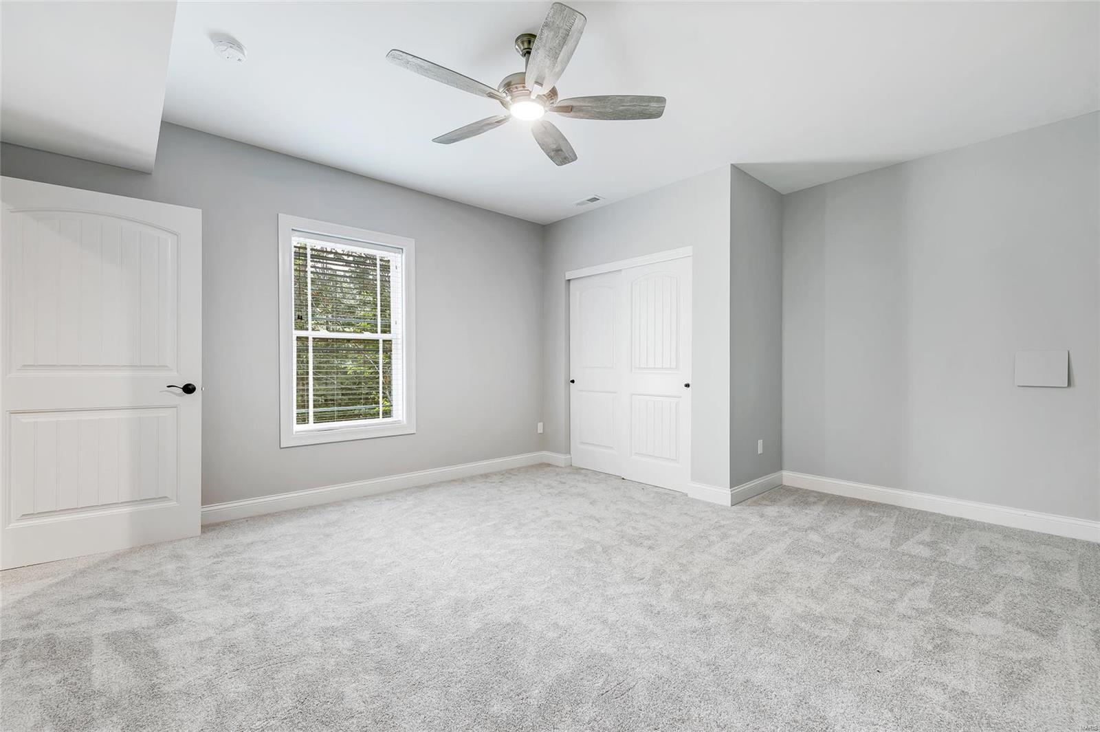 Crown Pointe Farms - Residential