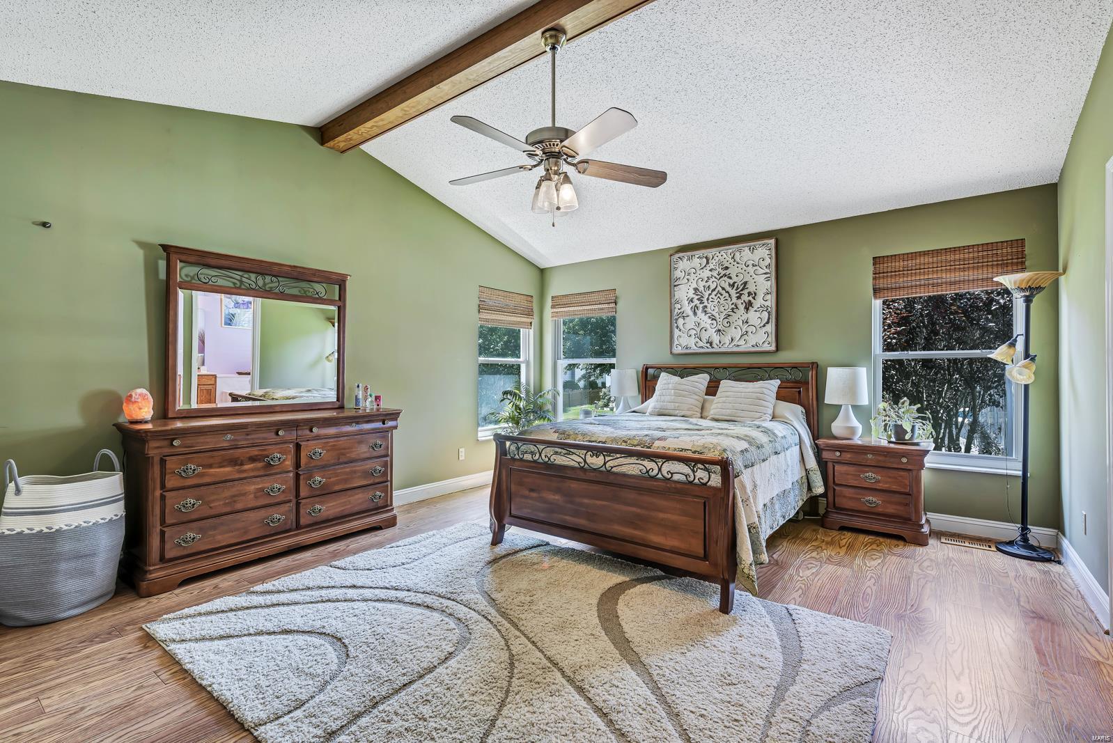 Country Crossing Manor - Residential