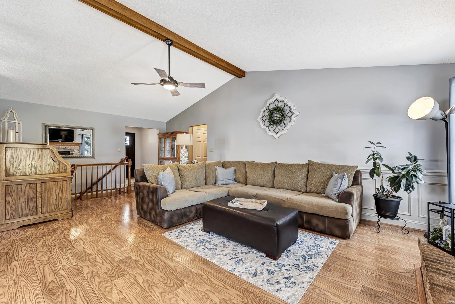 Country Crossing Manor - Residential