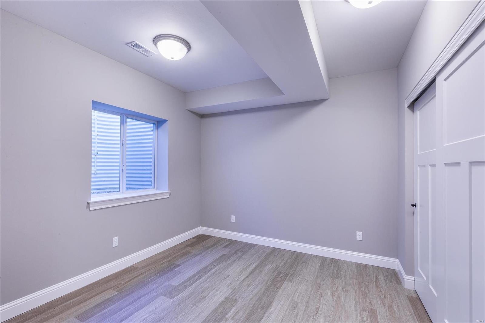 Des Peres Meadows - Residential