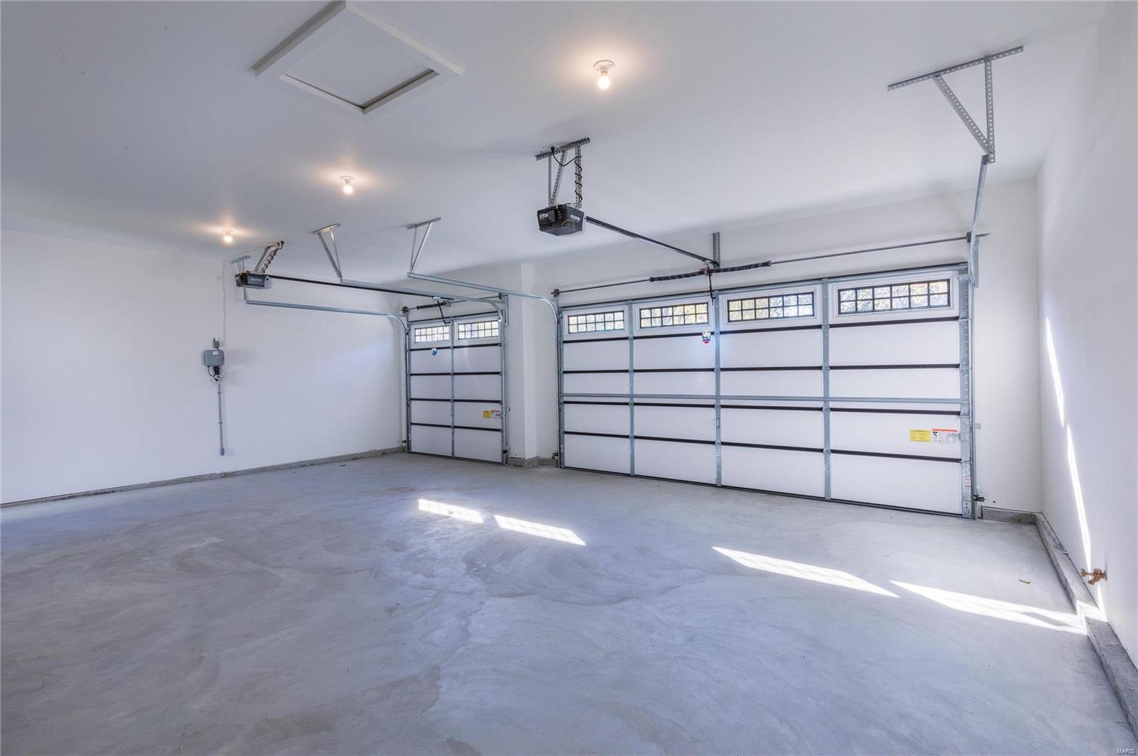 Des Peres Meadows - Residential