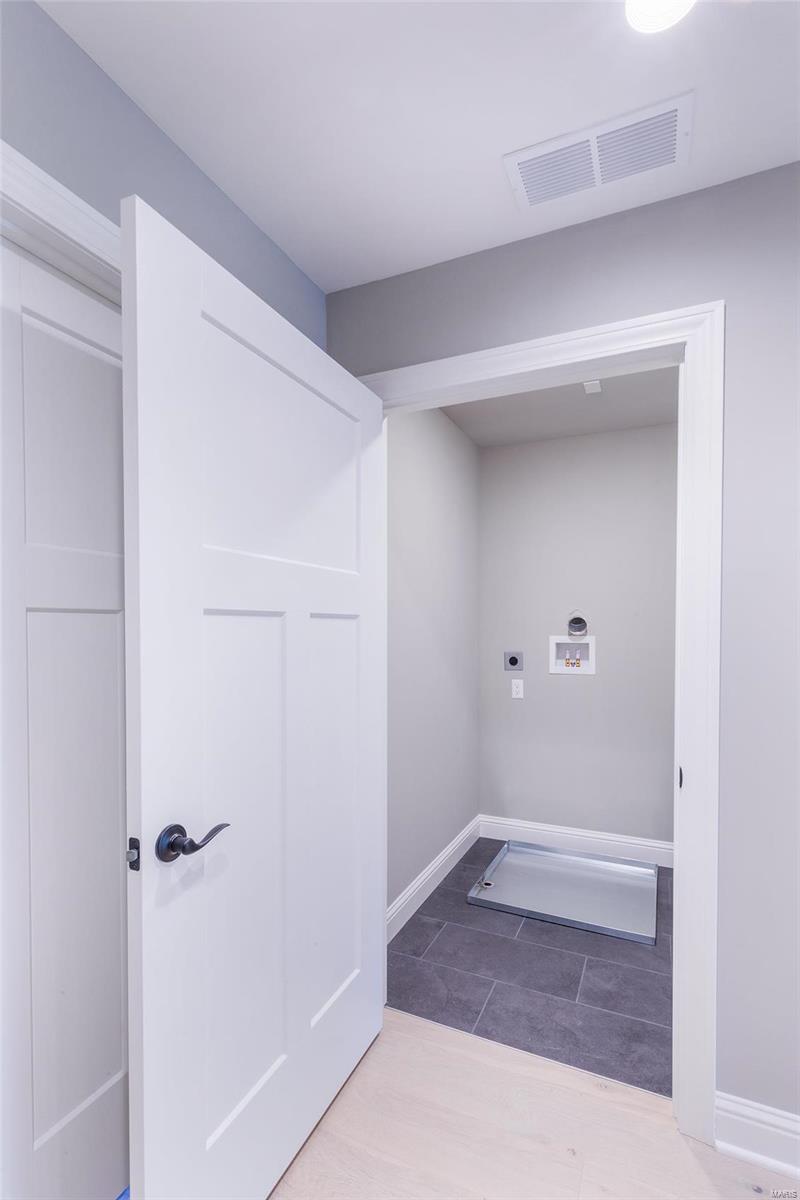 Des Peres Meadows - Residential