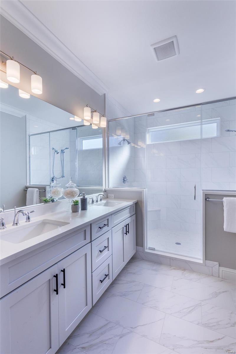 Des Peres Meadows - Residential