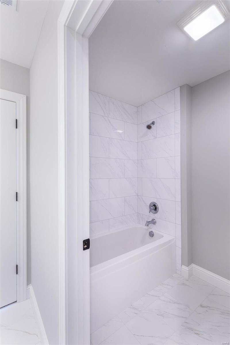 Des Peres Meadows - Residential