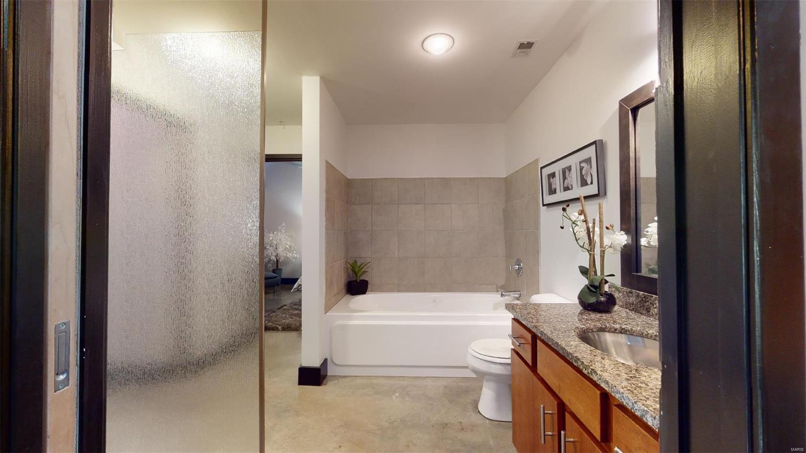 Lucas Lofts - Residential