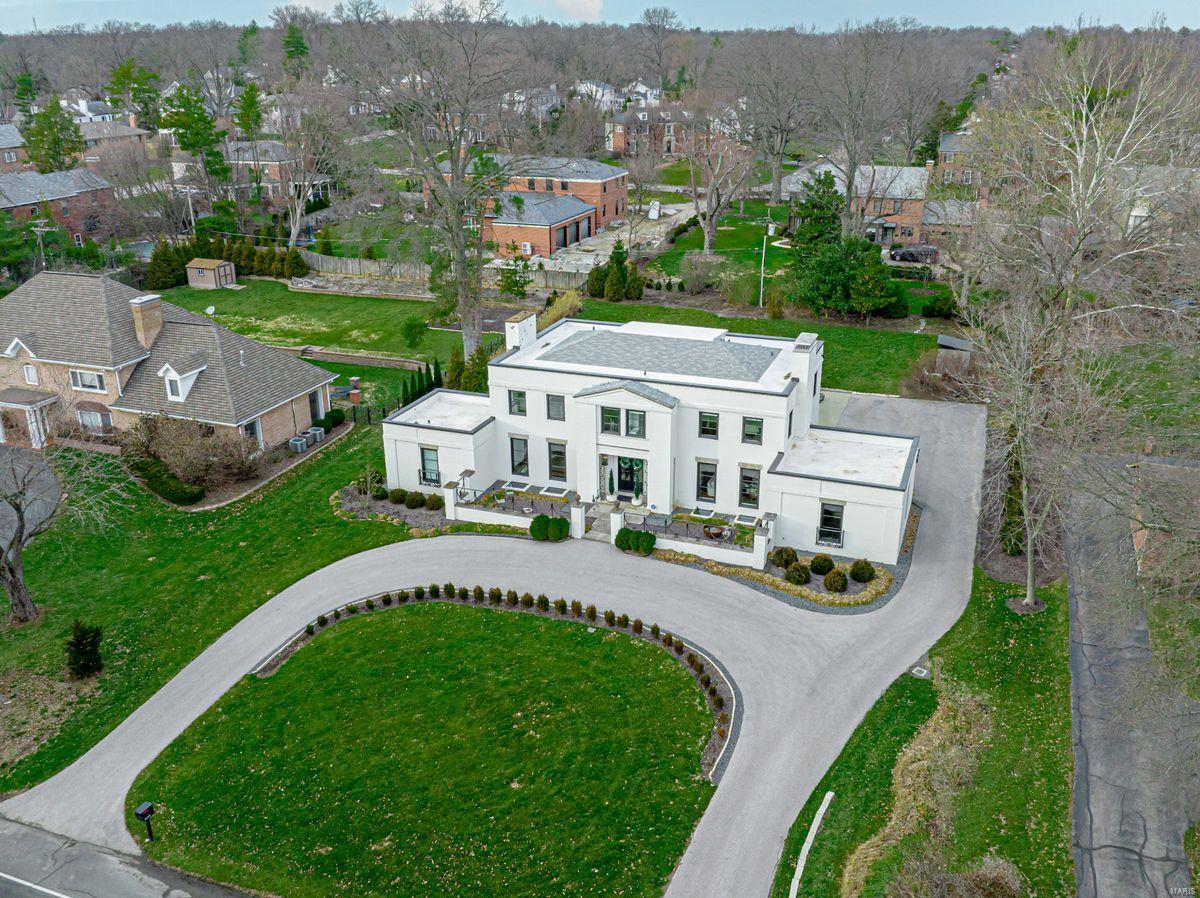 La Hacienda - Residential