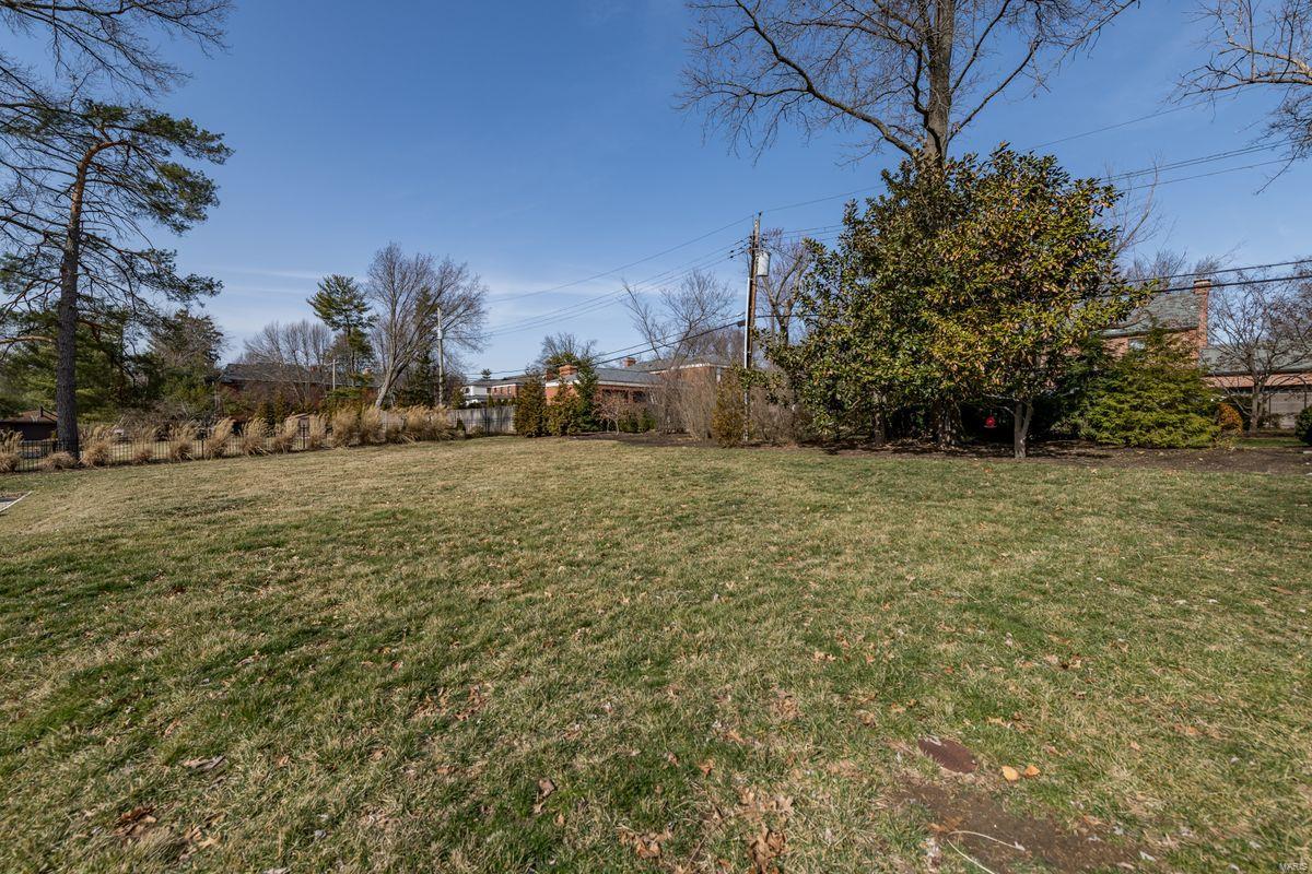 La Hacienda - Residential