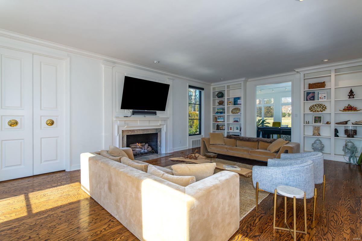 La Hacienda - Residential