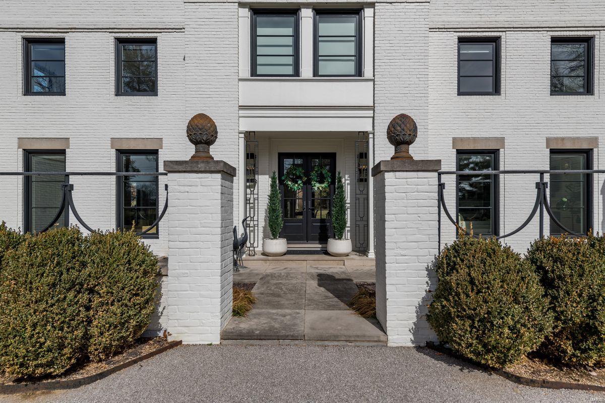 La Hacienda - Residential