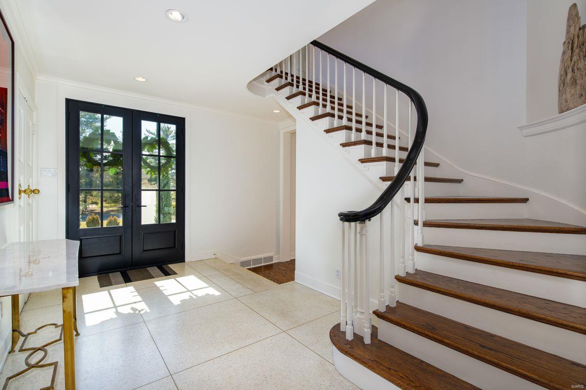 La Hacienda - Residential