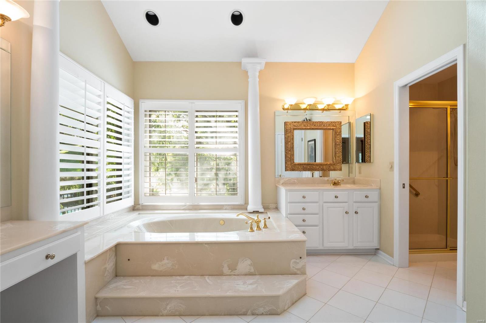 Kingspointe 2b - Residential