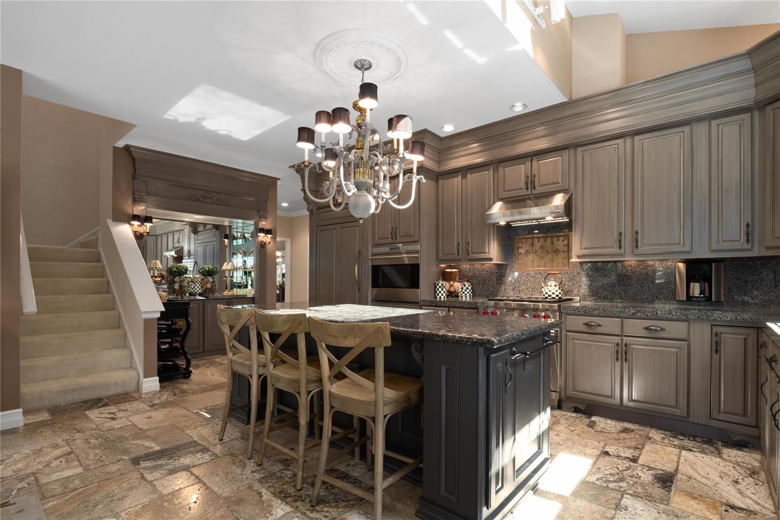 Kingspointe 2b - Residential