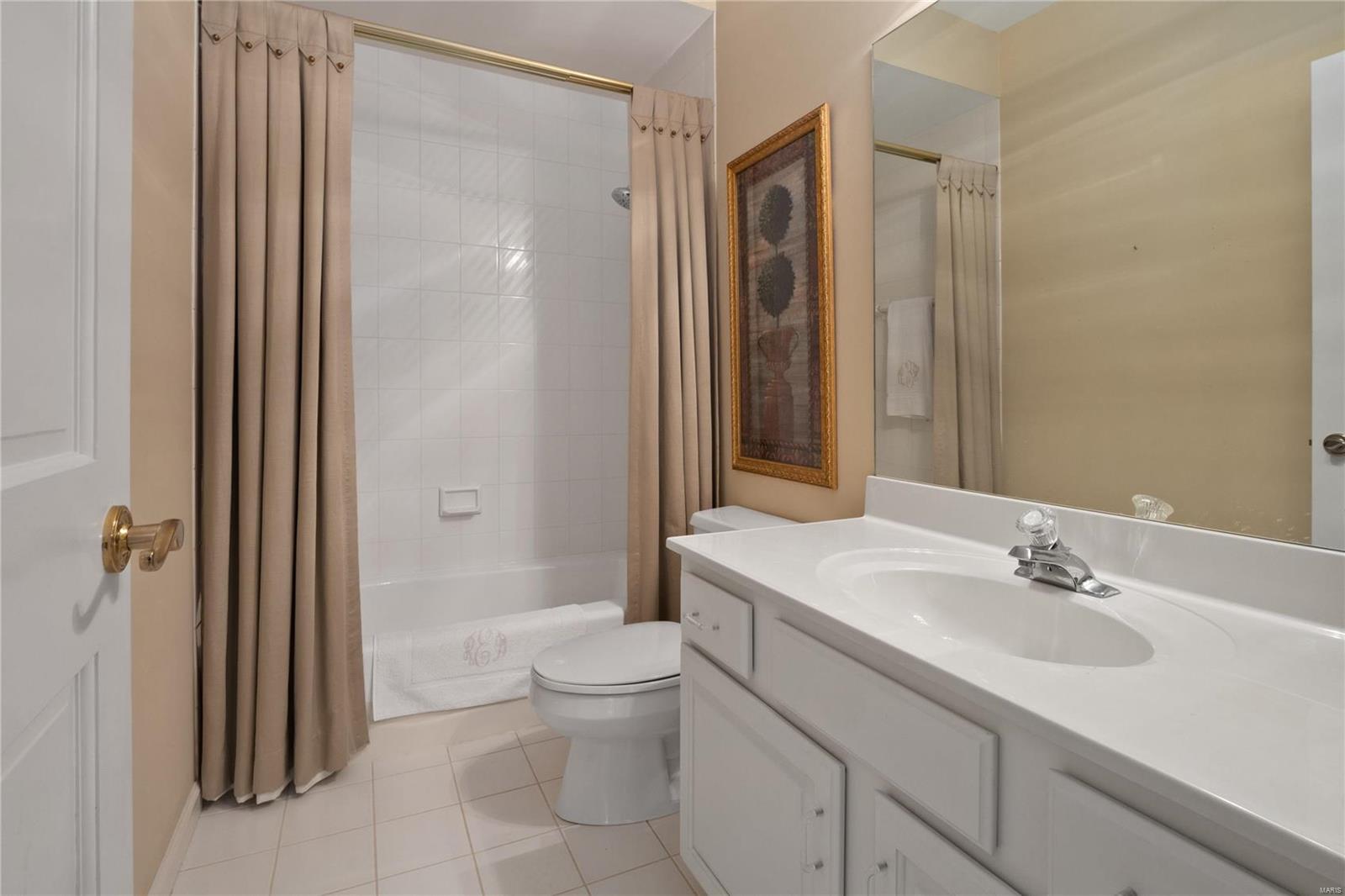 Kingspointe 2b - Residential