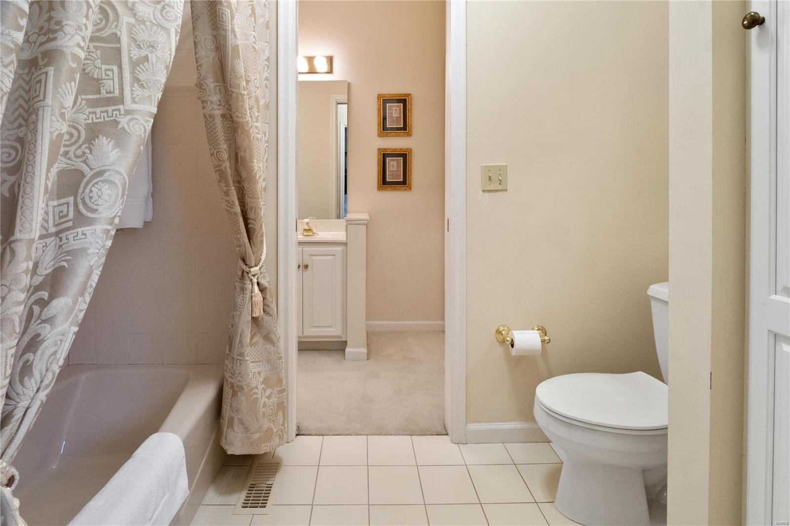 Kingspointe 2b - Residential