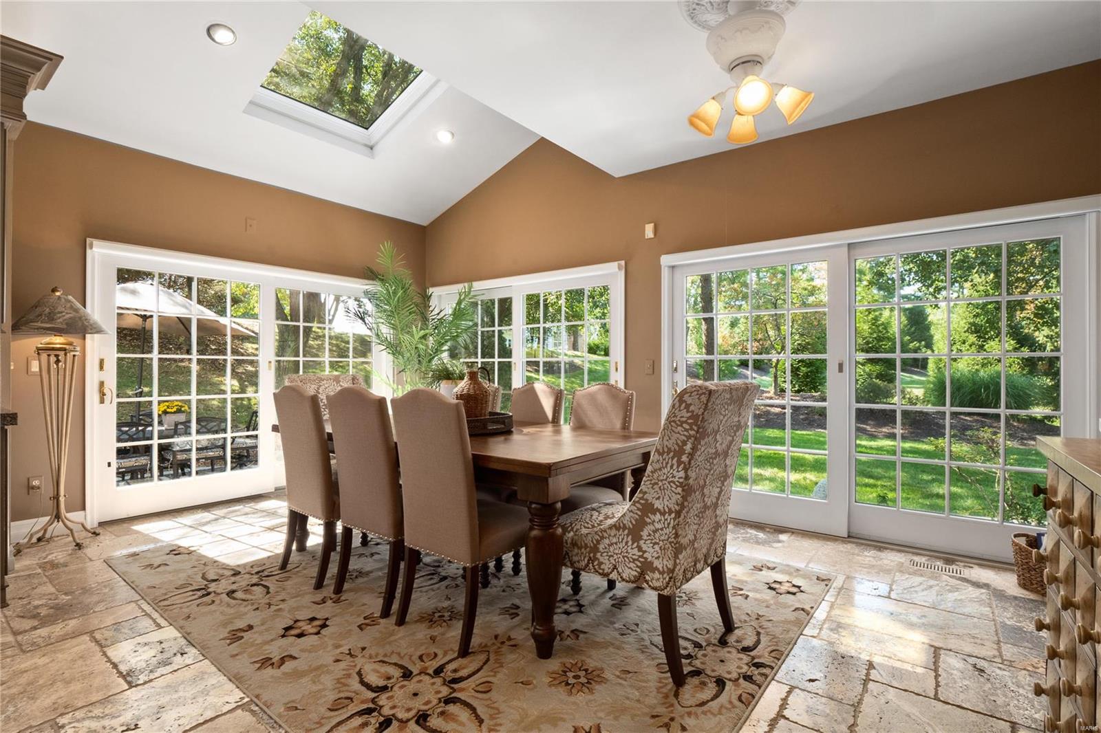 Kingspointe 2b - Residential