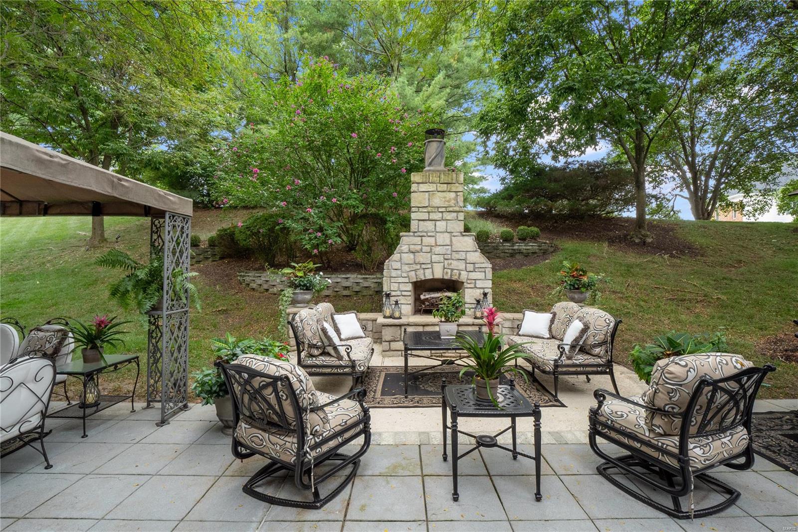 Kingspointe 2b - Residential