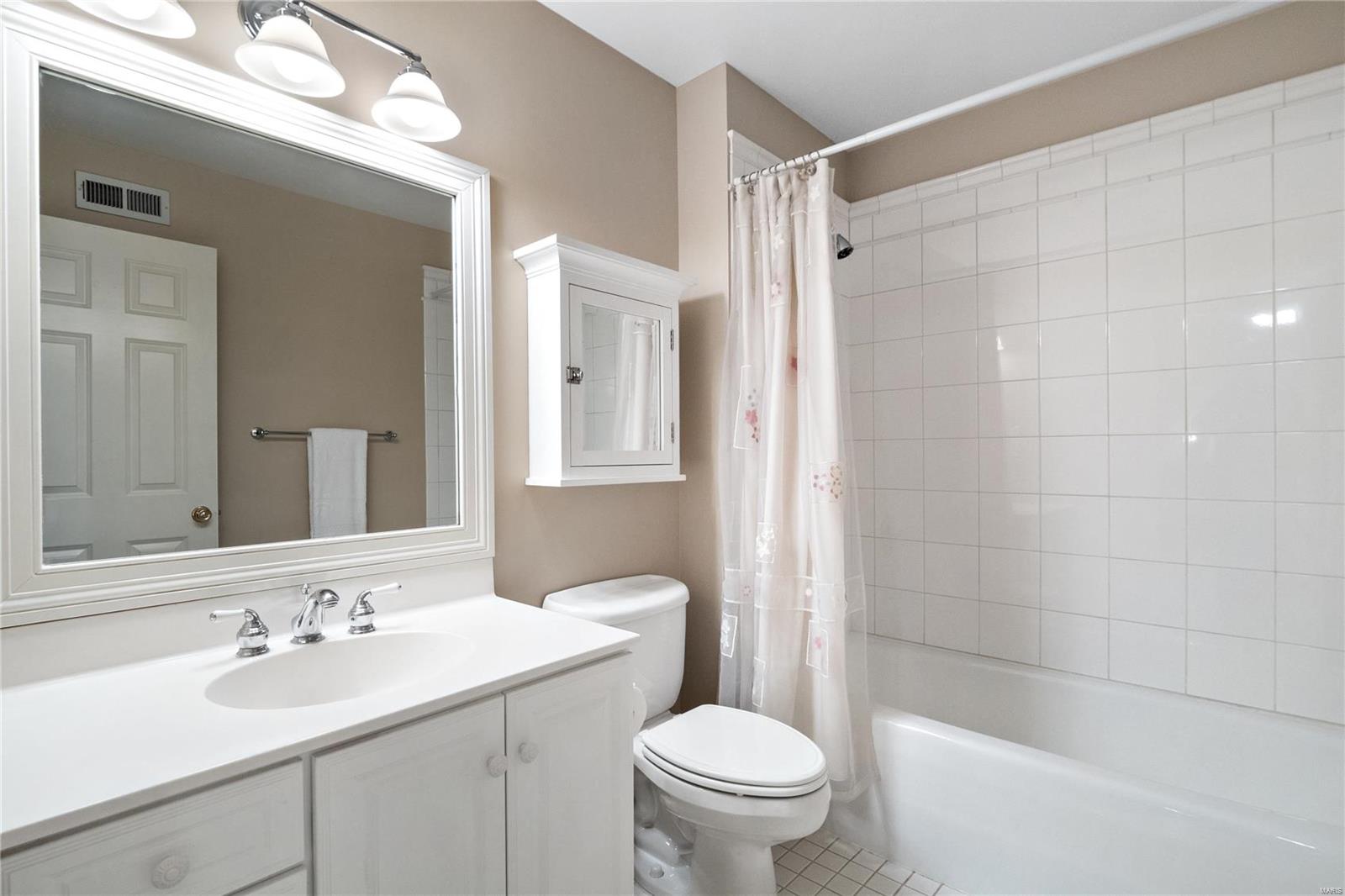 Bellerive Country Club Grounds - Residential